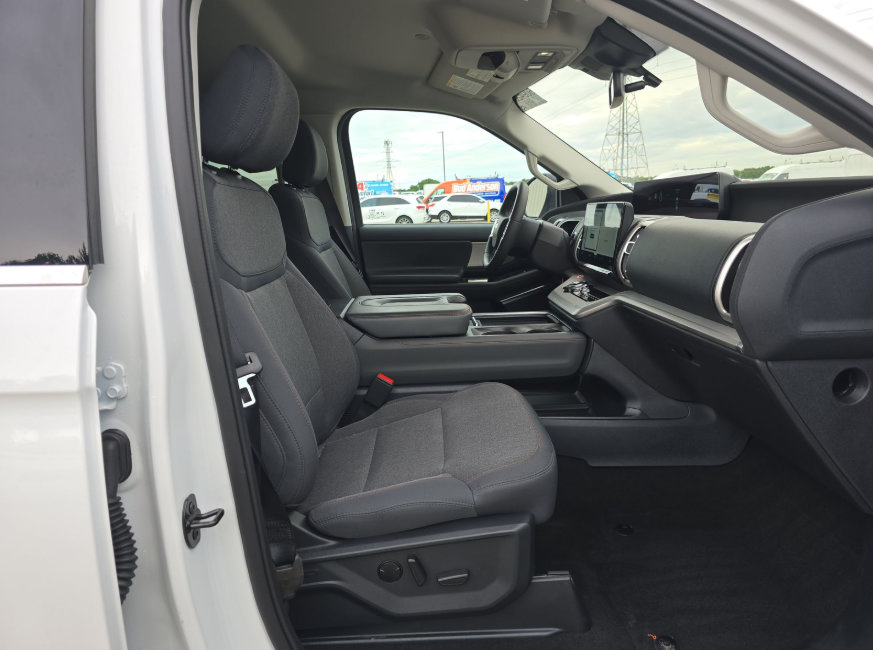 Certified 2025 Ford Expedition Active RWD image 12