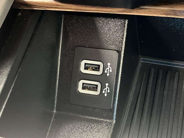 Certified 2019 Ford F150 Lariat w/ Equipment Group 502A Luxury AWD/4WD image 28