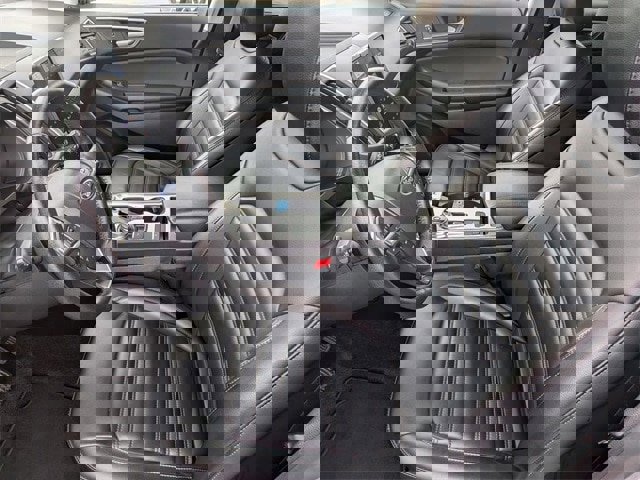Certified 2024 Ford Edge SEL image 12