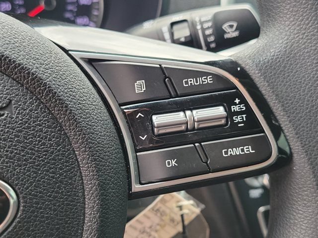 Used 2020 Kia Optima LX FWD image 25