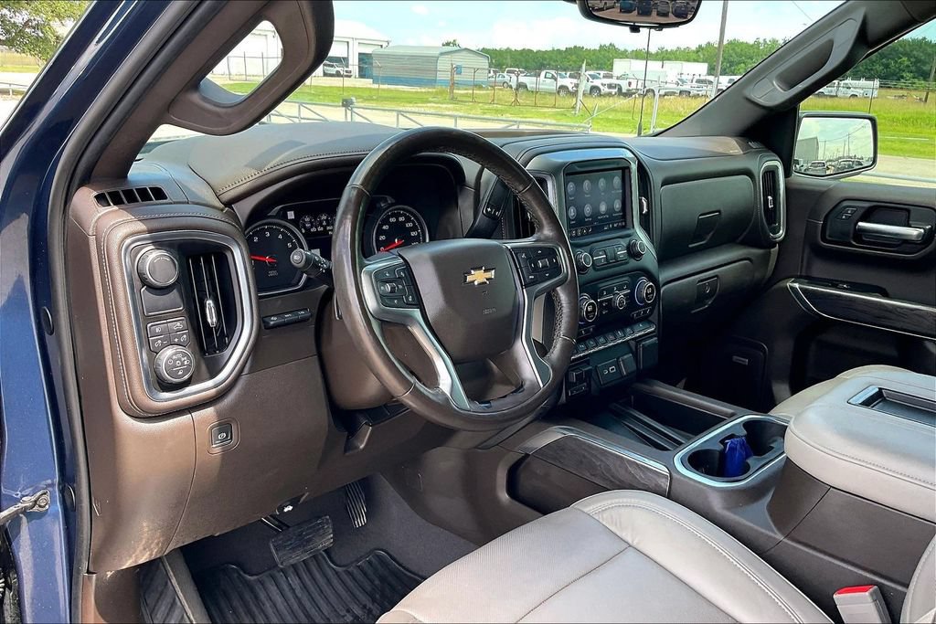 Used 2019 Chevrolet Silverado 1500 LTZ w/ LTZ Premium Package RWD image 14