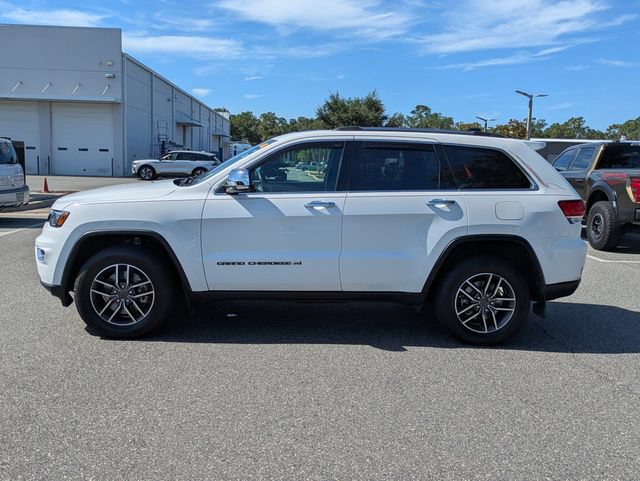 Used 2022 Jeep Grand Cherokee Limited w/ Tech Group AWD/4WD image 6