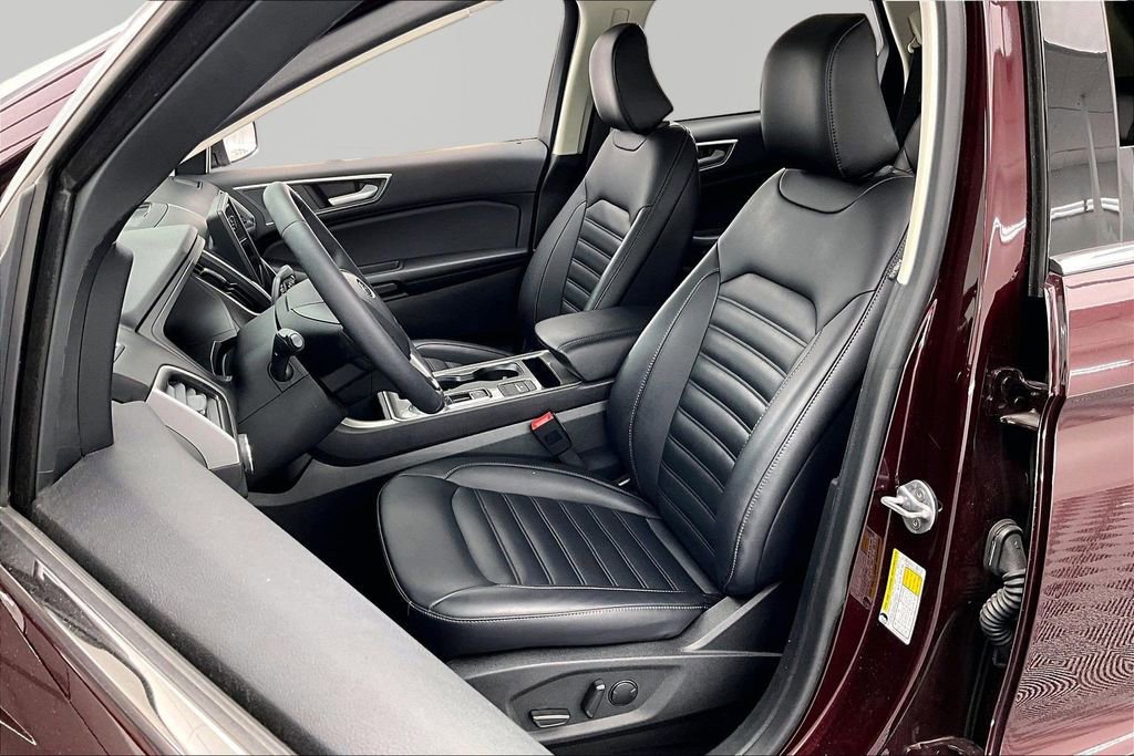 Certified 2024 Ford Edge SEL w/ Convenience Package AWD/4WD image 25