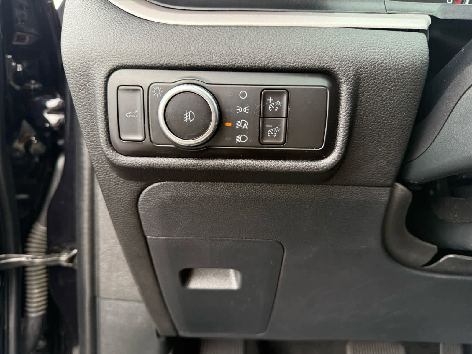 Certified 2023 Ford Explorer XLT w/ Equipment Group 202A image 23