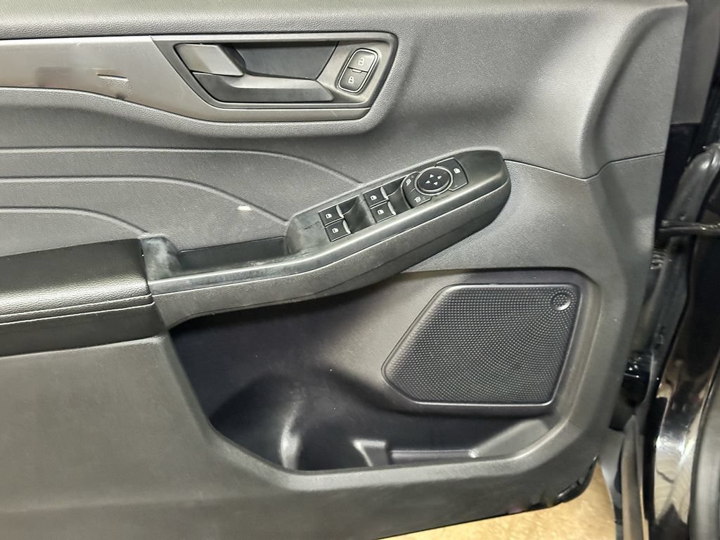 Certified 2024 Ford Escape Active AWD/4WD image 24