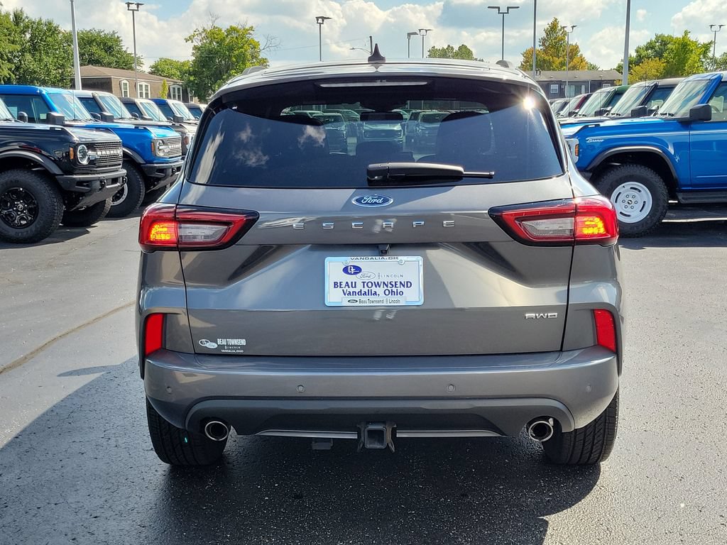 Certified 2023 Ford Escape ST-Line Elite w/ Premium Technology Package AWD/4WD image 5