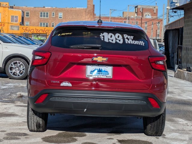 Used 2025 Chevrolet Trax LS FWD image 5