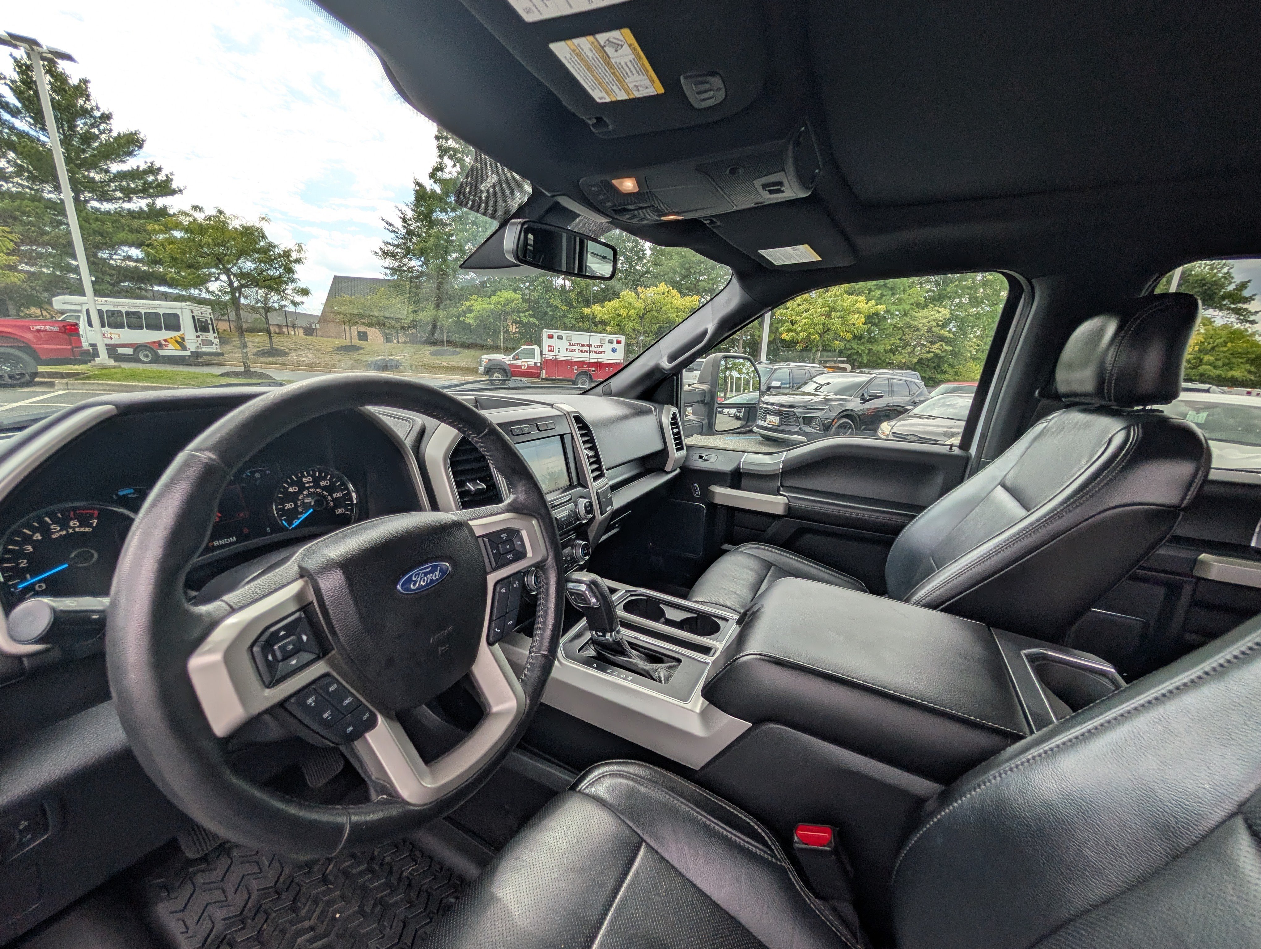 Certified 2017 Ford F150 Lariat w/ Equipment Group 502A Luxury AWD/4WD image 14