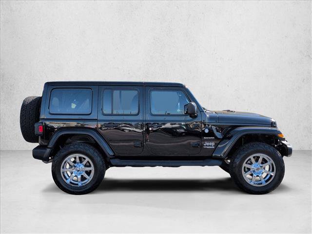 Used 2018 Jeep Wrangler Unlimited Sahara AWD/4WD image 4