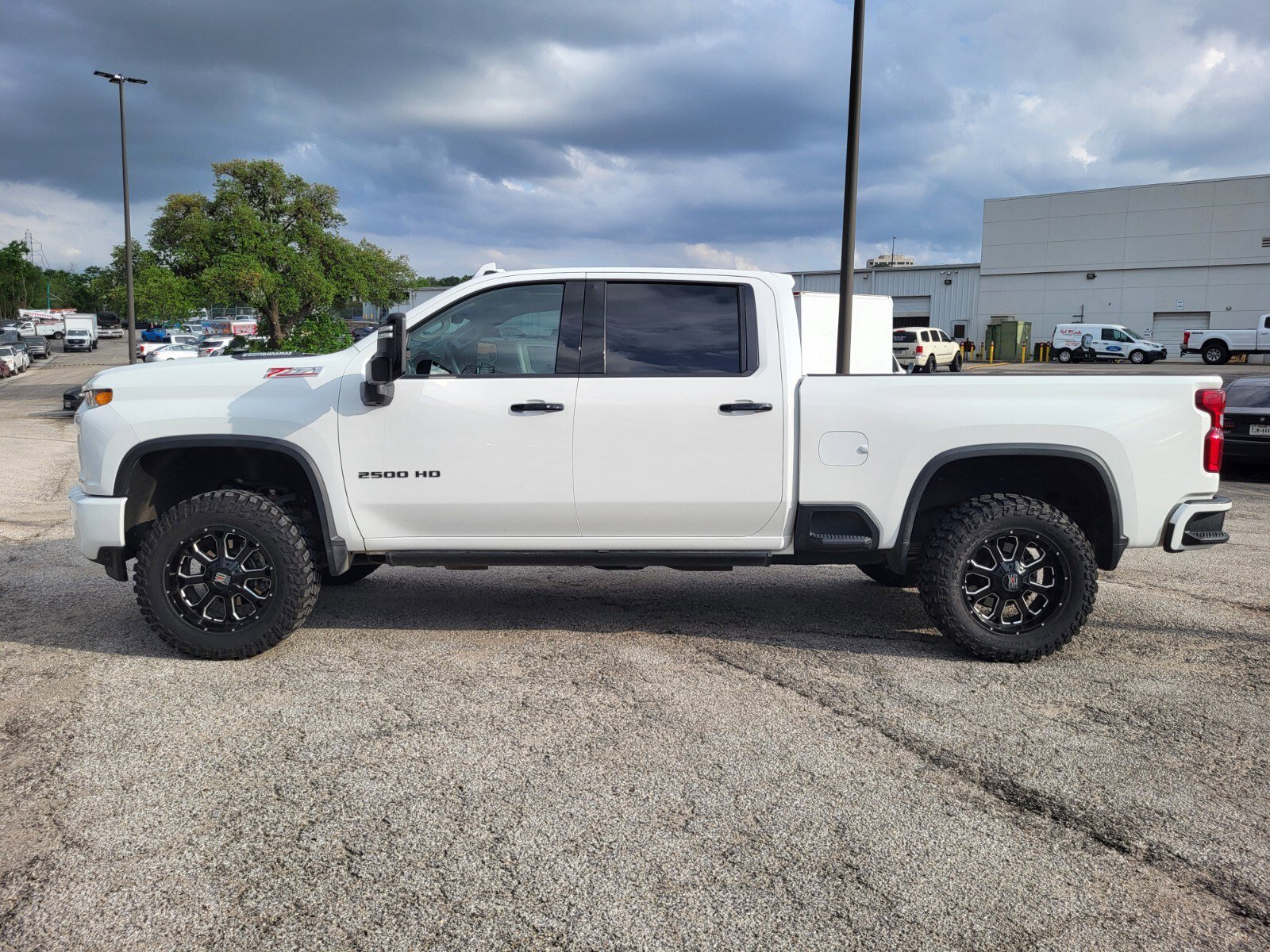 Used 2022 Chevrolet Silverado 2500 LTZ w/ LTZ Plus Package AWD/4WD image 7