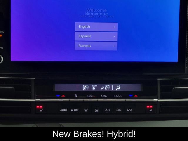 Used 2025 Toyota Sienna XLE w/ XLE Plus Package image 21