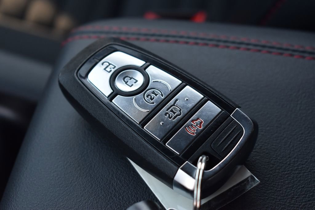 Certified 2025 Ford Explorer ST-Line w/ ST-Line Street Pack image 14