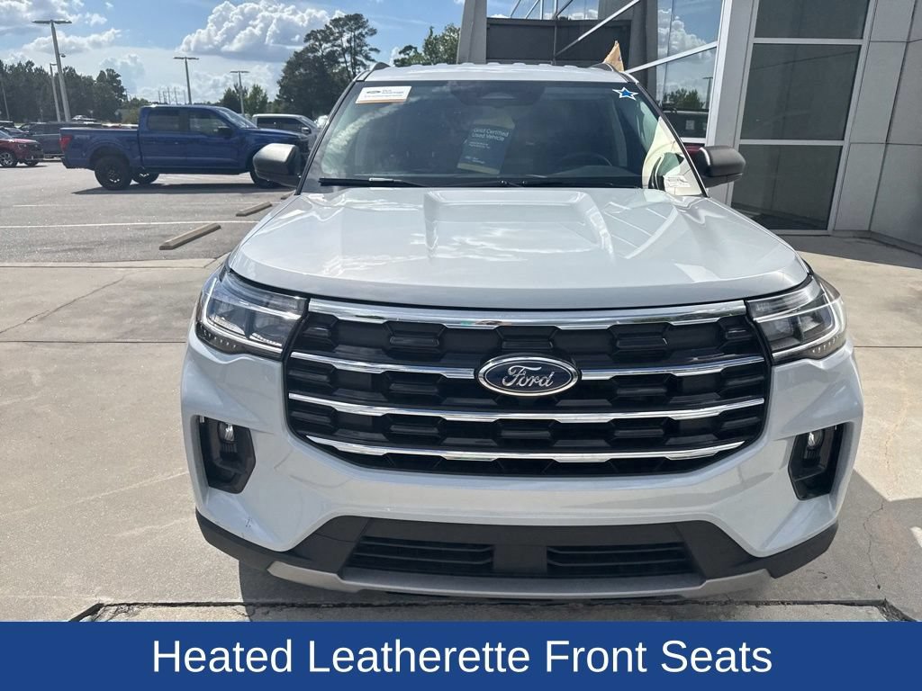 Certified 2026 Ford Explorer Active w/ Active Comfort Package RWD image 2