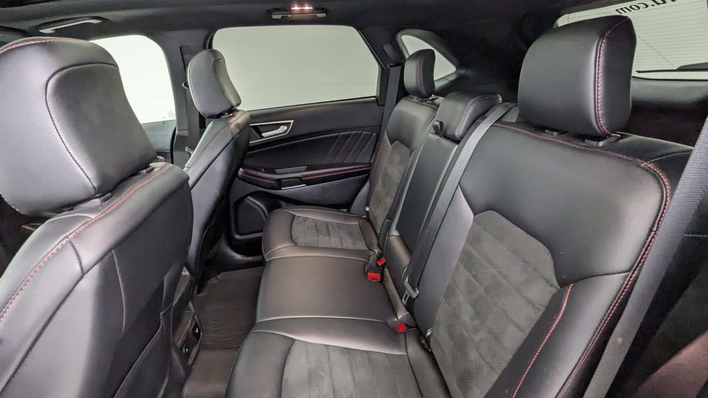 Certified 2024 Ford Edge ST-Line image 37