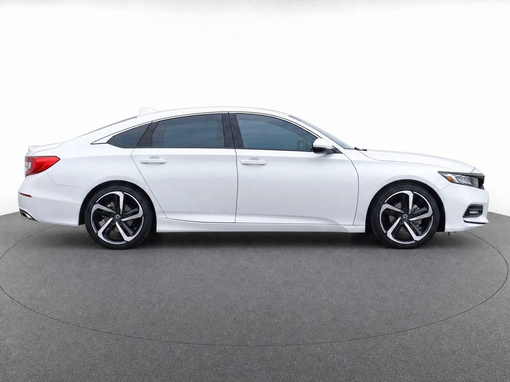 Used 2019 Honda Accord Sport image 9