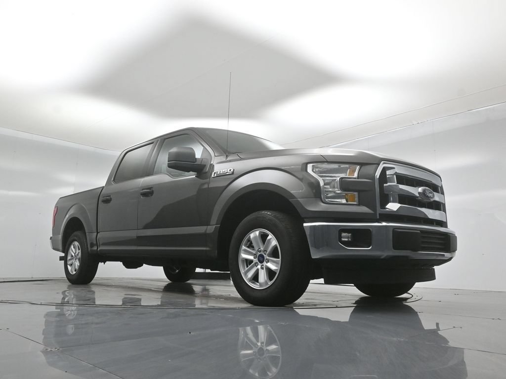 Certified 2017 Ford F150 XLT RWD image 41