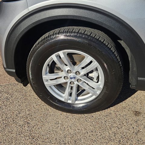 Certified 2023 Ford Explorer XLT w/ Equipment Group 202A image 9