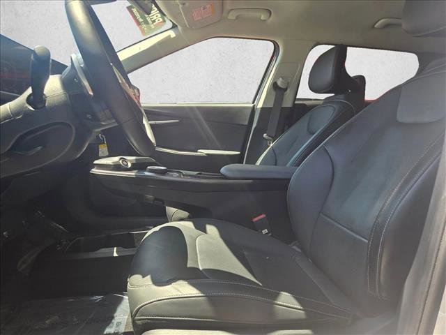 Used 2022 Kia EV6 Wind RWD image 16