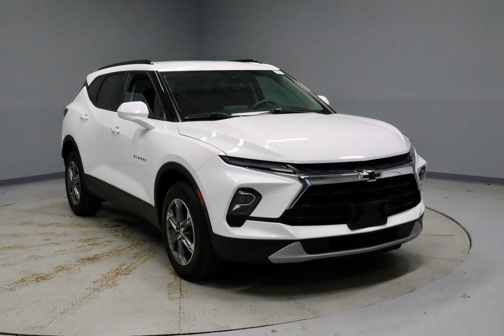 Used 2023 Chevrolet Blazer LT w/ Convenience Package AWD/4WD image 7