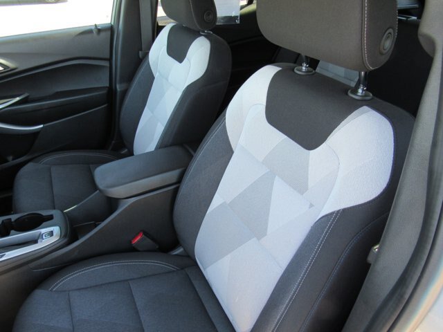 Used 2026 Chevrolet Trax LS w/ Driver Confidence Package FWD image 18