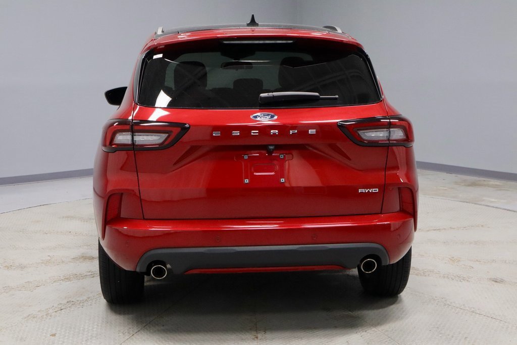 Certified 2023 Ford Escape ST-Line w/ Tech Pack #1 image 4