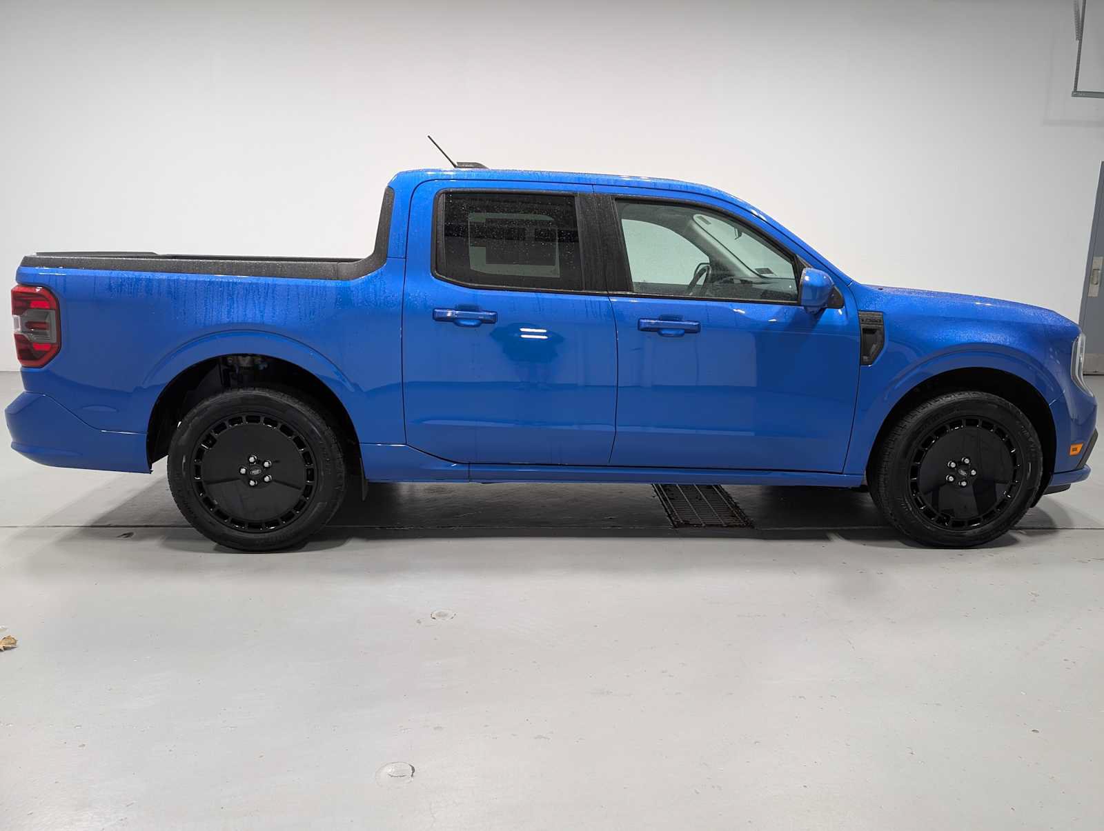Certified 2025 Ford Maverick Lobo AWD/4WD image 7