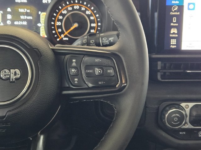 Used 2026 Jeep Wrangler Unlimited Rubicon AWD/4WD image 32