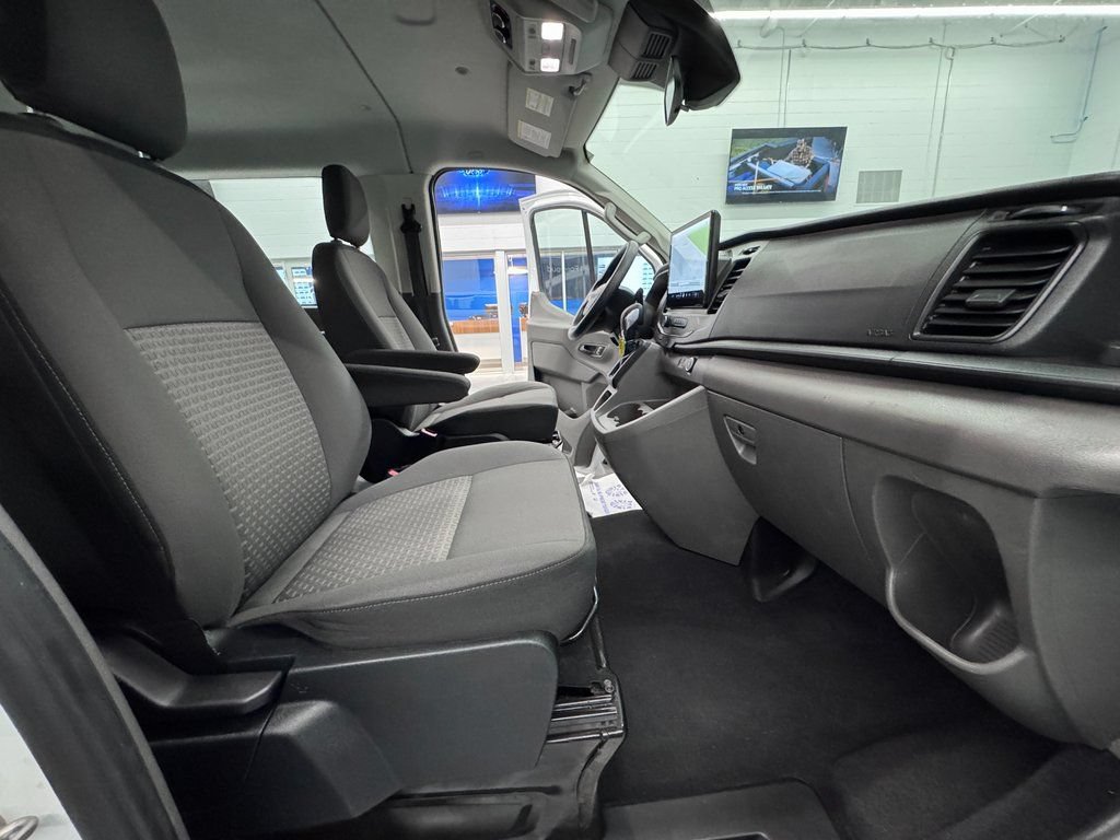 Certified 2022 Ford Transit 350 XLT RWD image 30