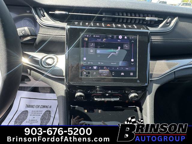 Used 2023 Jeep Grand Cherokee L Laredo AWD/4WD image 28