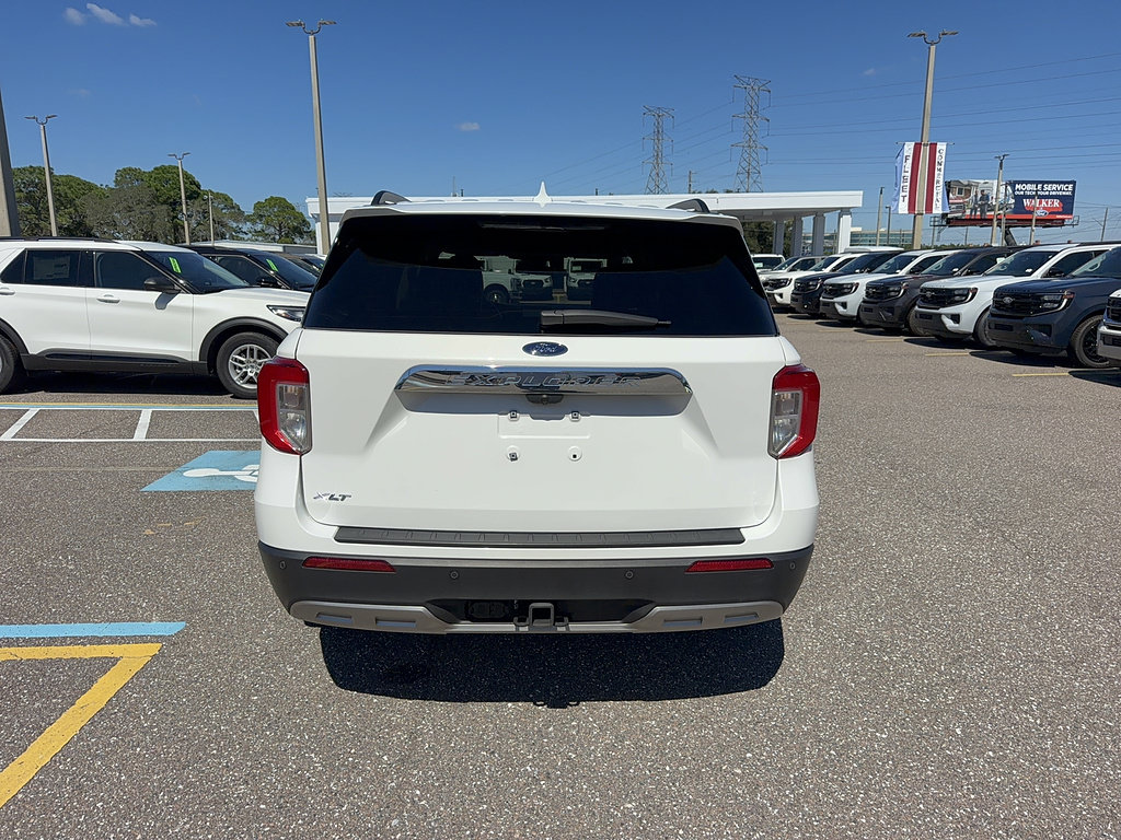 Certified 2023 Ford Explorer XLT w/ Equipment Group 202A RWD image 6
