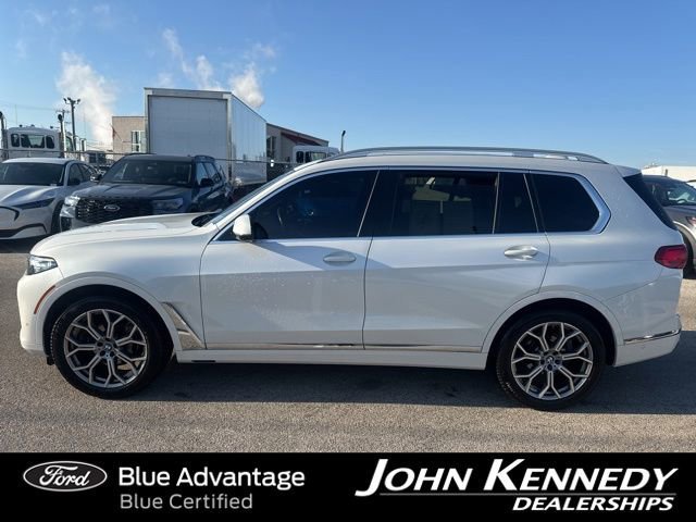 Used 2022 BMW X7 xDrive40i w/ Executive Package image 2