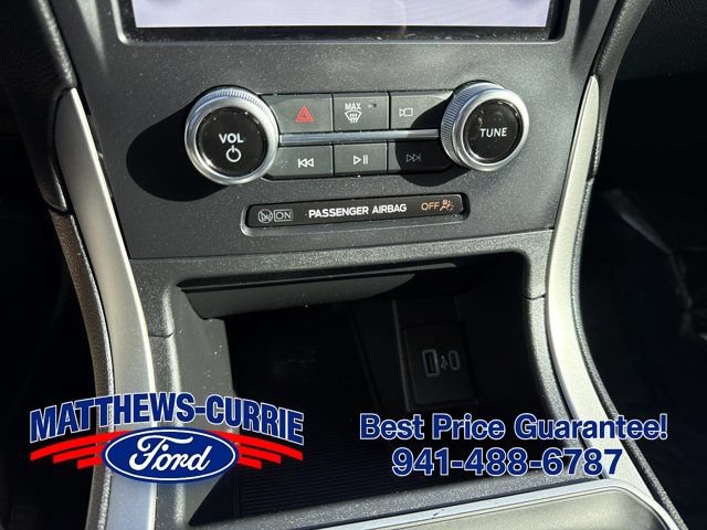 Certified 2024 Ford Edge SE w/ Black Appearance Package AWD/4WD image 19