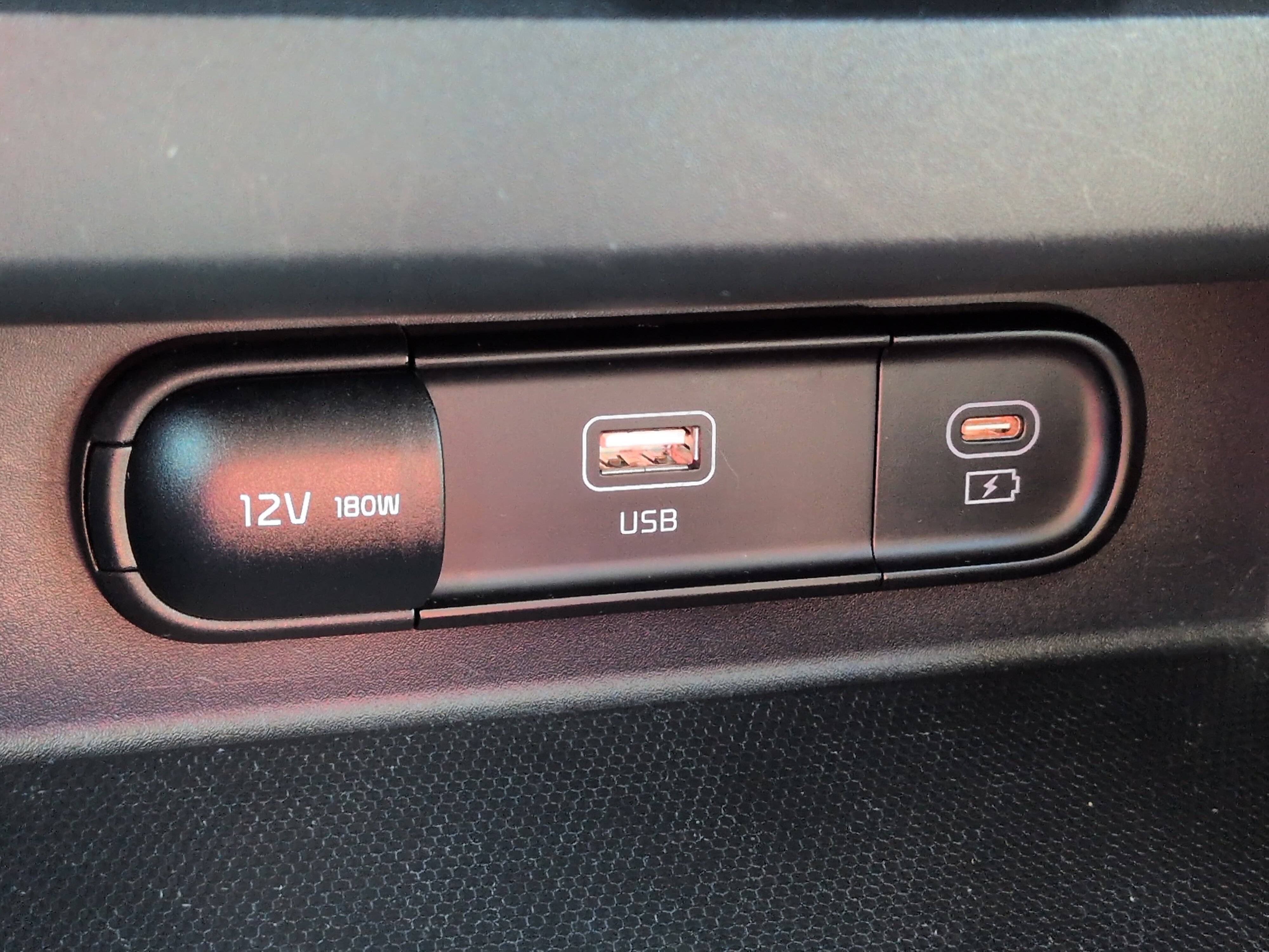 Used 2024 Kia Seltos EX FWD image 20