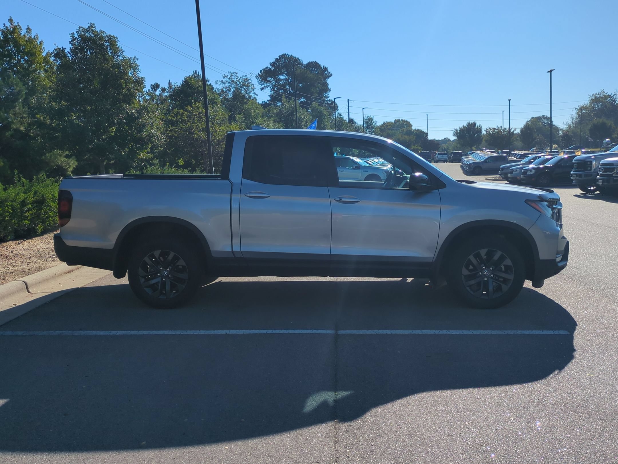 Used 2021 Honda Ridgeline Sport image 3