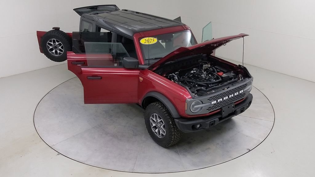 Certified 2025 Ford Bronco Badlands AWD/4WD image 46