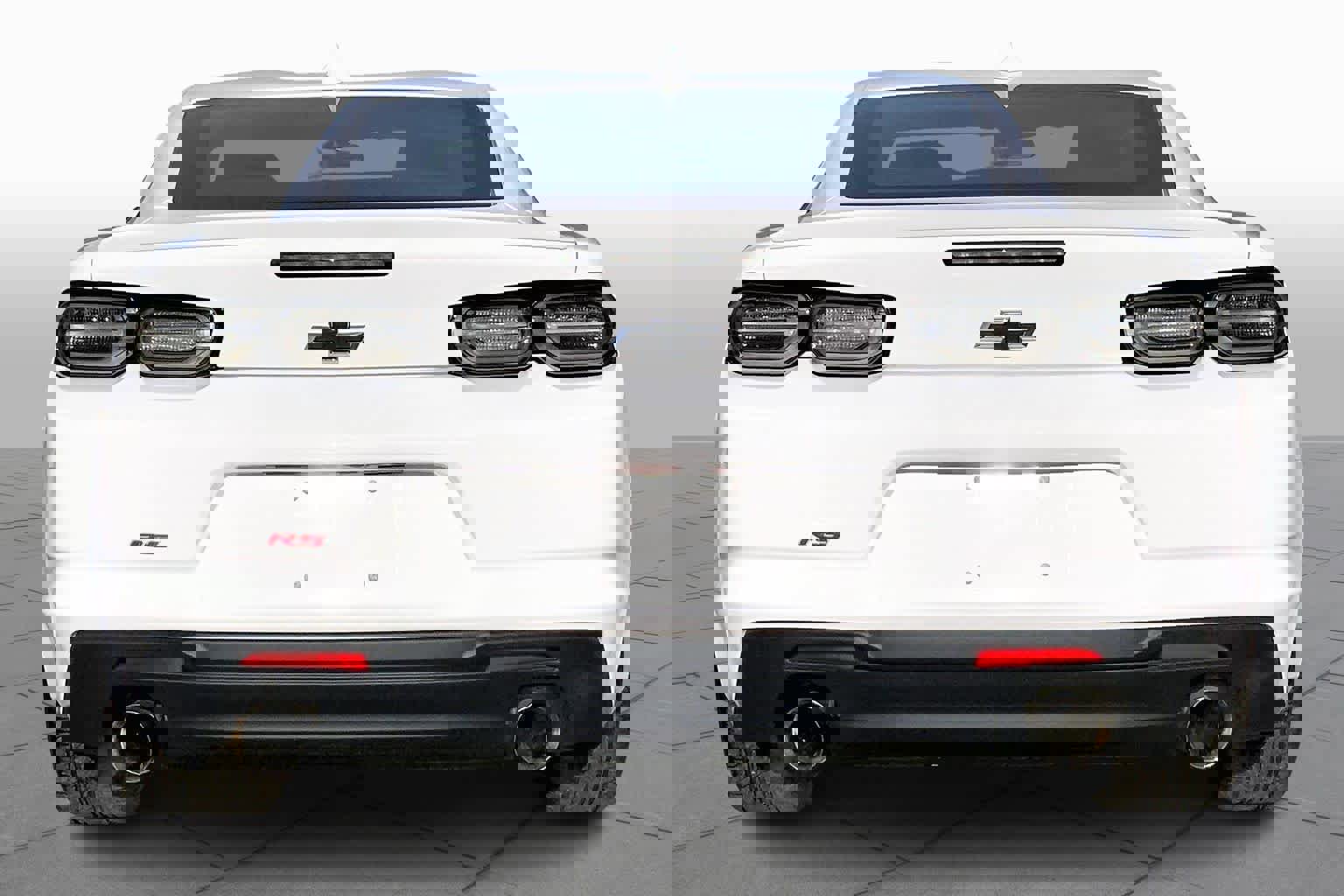 Used 2023 Chevrolet Camaro LT w/ RS Package image 4