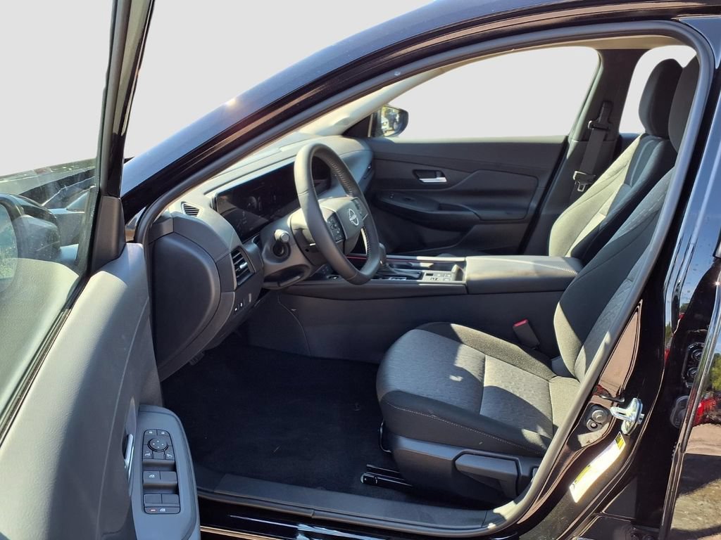 Used 2026 Nissan Sentra SV w/ SV Convenience Package FWD image 25
