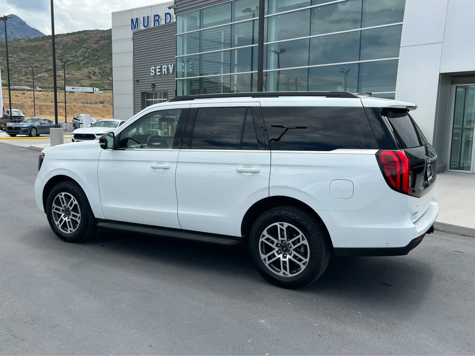 Certified 2025 Ford Expedition Active AWD/4WD image 11