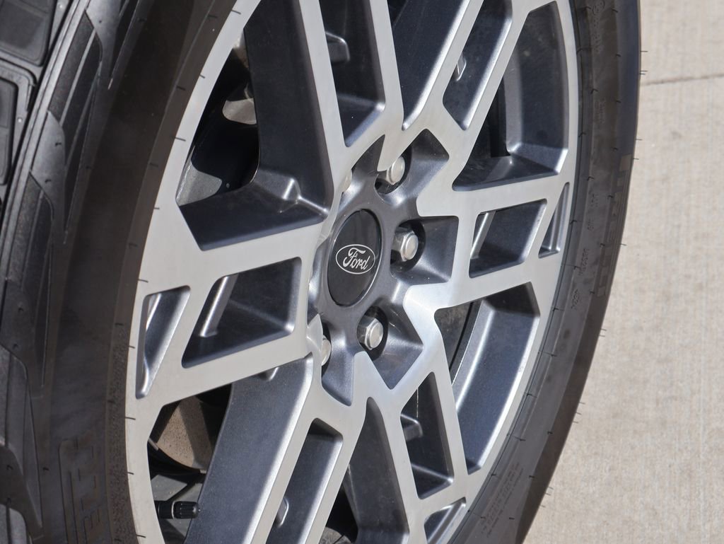 Certified 2025 Ford Expedition Active AWD/4WD image 42