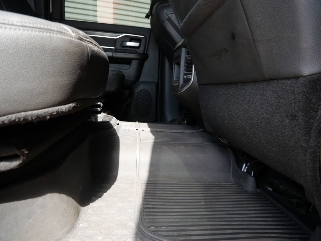 Used 2022 RAM 2500 Big Horn w/ Night Edition AWD/4WD image 12