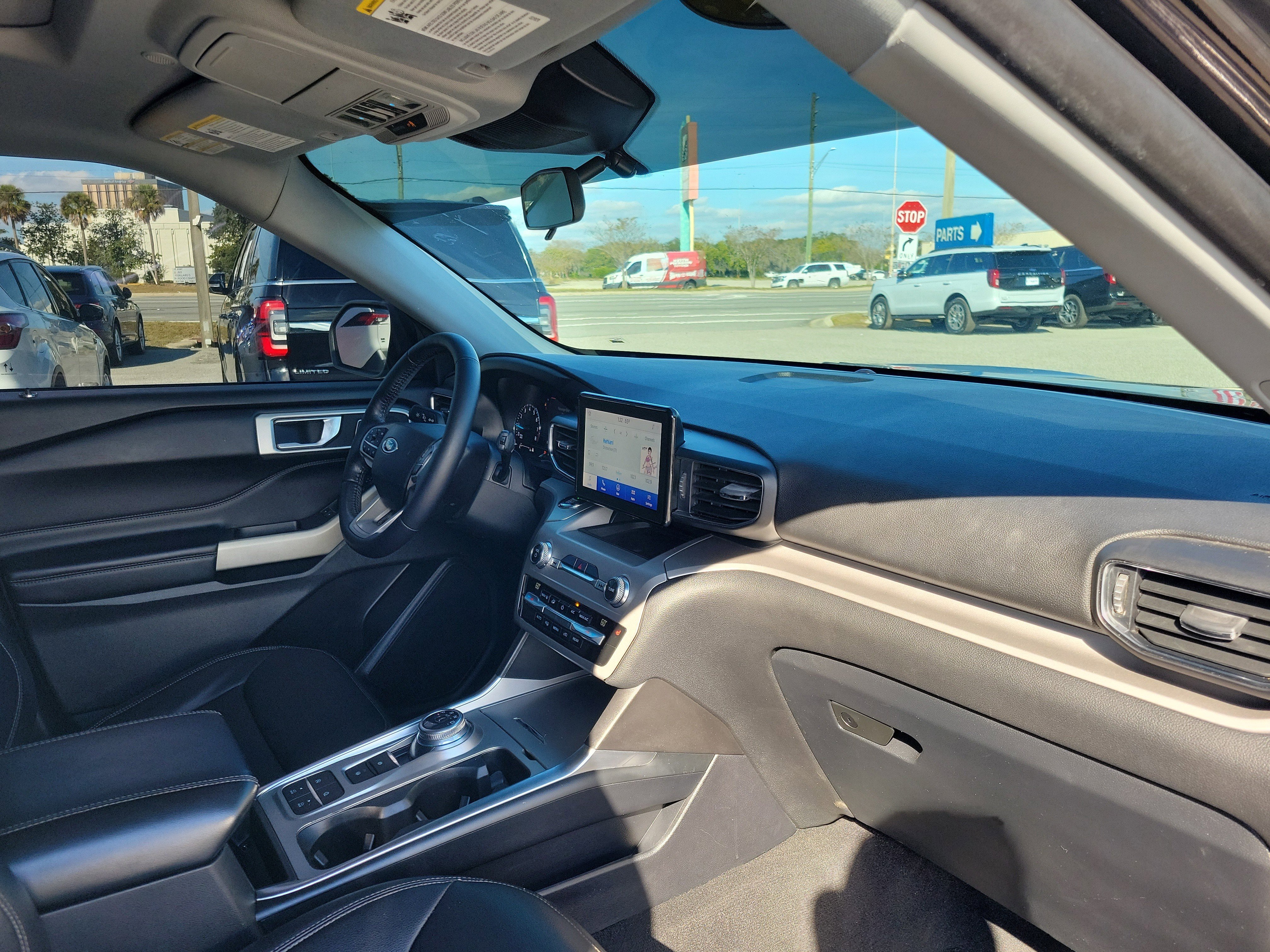 Certified 2021 Ford Explorer XLT w/ Equipment Group 202A image 30