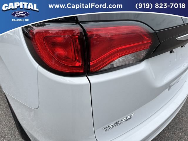 Used 2023 Chrysler Voyager LX FWD image 15