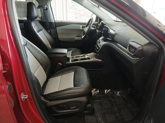 Certified 2023 Ford Explorer XLT w/ Equipment Group 202A image 18