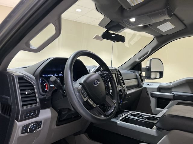Certified 2022 Ford F250 XLT w/ XLT Premium Package AWD/4WD image 9