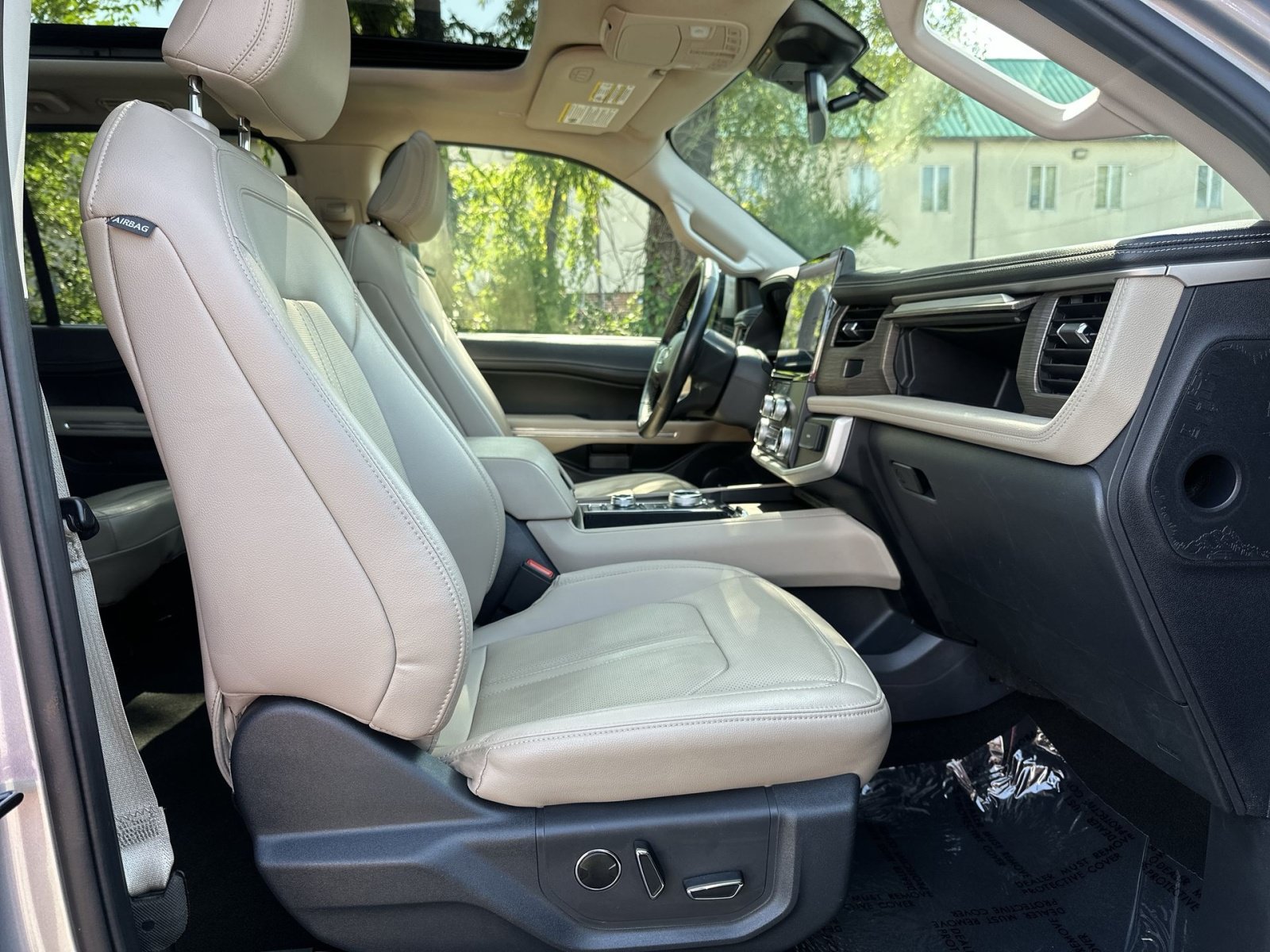 Certified 2024 Ford Expedition Limited AWD/4WD image 29