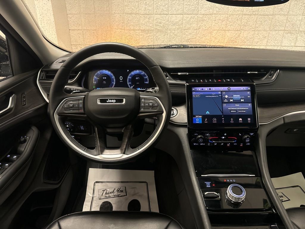 Used 2023 Jeep Grand Cherokee L Limited image 24