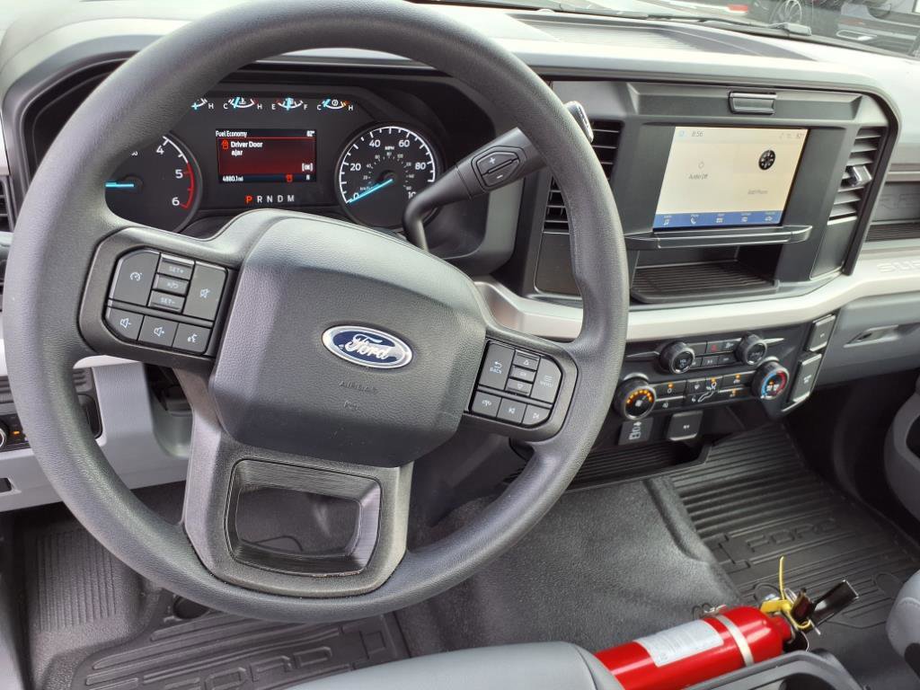 Certified 2025 Ford F550 4x4 Regular Cab Super Duty image 12