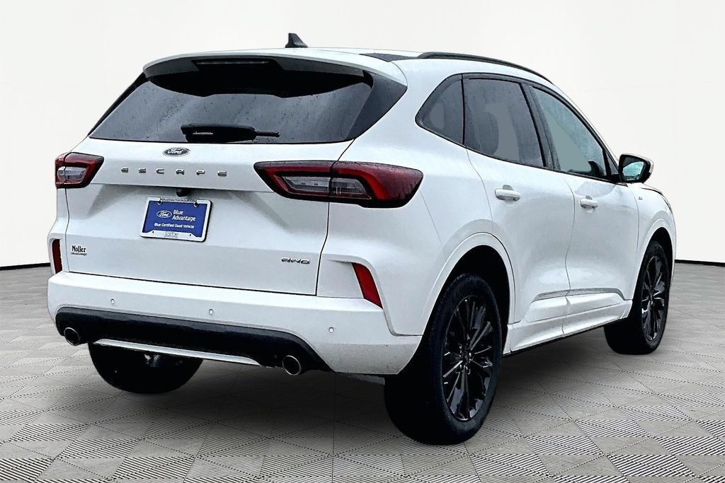 Certified 2023 Ford Escape ST-Line Elite AWD/4WD image 2