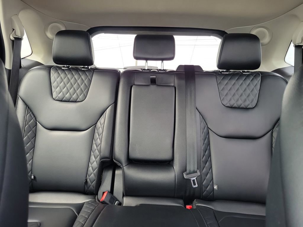 Certified 2024 Ford Edge Titanium image 16