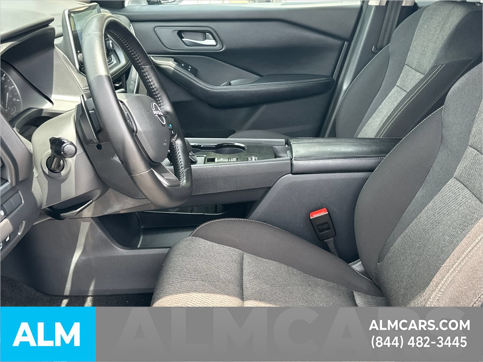 Used 2025 Nissan Rogue SV FWD image 10